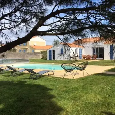 Gite avec piscine privative