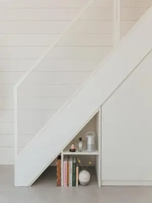 Bibliothèque dans la maison de vacances