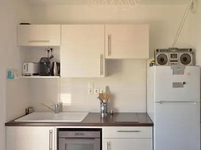 Cuisine ou kitchenette dans l'établissement Apartment Charme de Villès Martin by Interhome