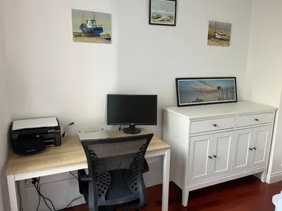 Télévision ou salle de divertissement dans l'établissement Maison de Ville, Hyper Centre, 8p, 105m2