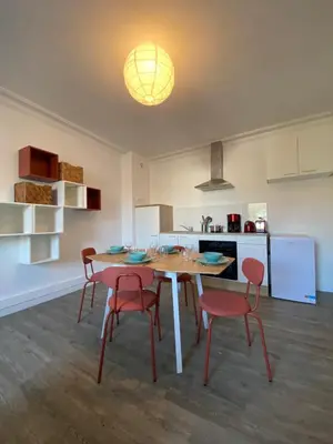 Cuisine ou kitchenette dans l'établissement L'appart du cœur de bourg