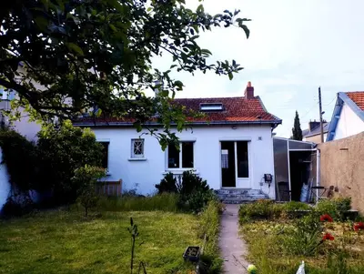 Jardin de l'établissement Maison avec jardin au calme