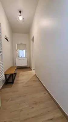 Plan de l'établissement Gîte Le Puy Martineau piscine privée intérieure chauffée terrain arboré à 10 min du Puy du Fo