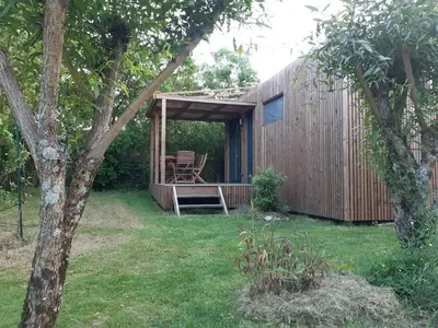Jardin de l'établissement Studio en bois à 20mn du Puy du Fou avec grand jardin