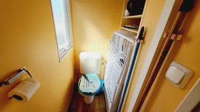 Salle de bains dans l'établissement Le Costa Gloria - 400m de la plage - Sud Nantes Camping de la Prairie