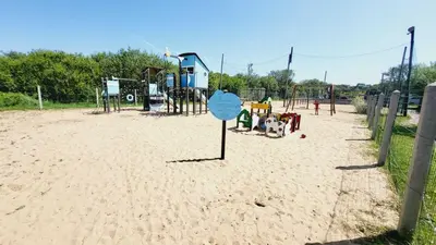 Aire de jeux pour enfants de l'établissement Le Costa Gloria - 400m de la plage - Sud Nantes Camping de la Prairie