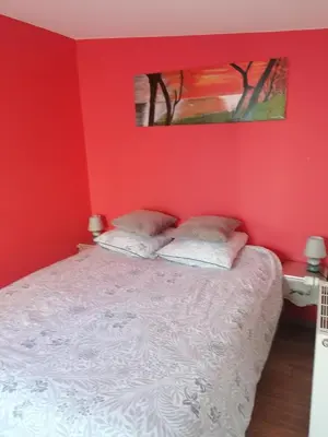 Un ou plusieurs lits dans un hébergement de l'établissement maison calme avec piscine palmiers 300m de la plage pornichet centre