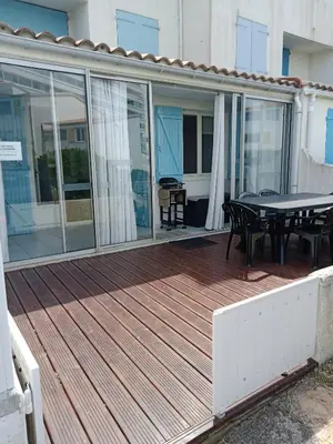 Balcon ou terrasse dans l'établissement APPARTEMENT BORD DE MER