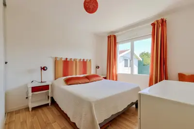 Un ou plusieurs lits dans un hébergement de l'établissement Le Fenouiller - 6 personnes, Maison Piscine