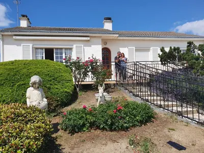 Jardin de l'établissement le chant des vagues