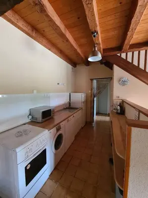 Cuisine ou kitchenette dans l'établissement Chez Lili Maison de campagne gîte familial