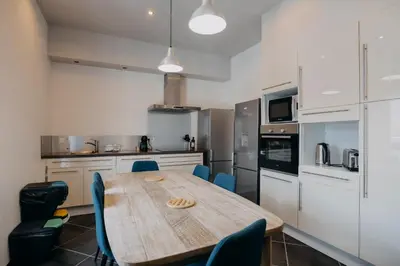 Cuisine ou kitchenette dans l'établissement Coeur de ville #H2- Central & Cosy - Logement partagé - Chambre privée