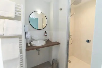 Salle de bains dans l'établissement Domaine de La Gressière