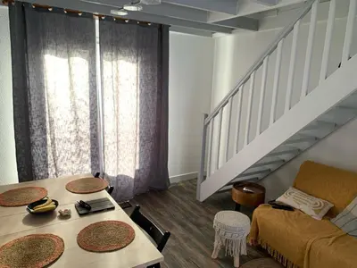 Coin salon dans l'établissement Villa en bord de mer