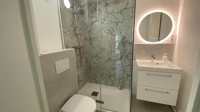 Salle de bains dans l'établissement La Douce Angevine - La Perruche - Proche centre