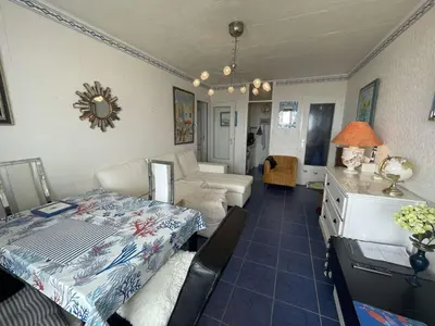 Un ou plusieurs lits dans un hébergement de l'établissement Appartement 2 pièces, 4 couchages, balcon, parking privé, proche plage - FR-1-224C-274