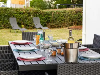 Boissons dans l'établissement Holiday Home La Villa Dorée by Interhome