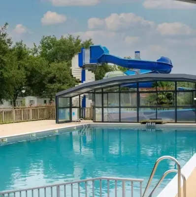 Piscine de l'établissement Camping Tohapi Coeur de Vendée ou située à proximité