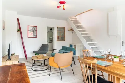 Coin salon dans l'établissement L'Ingénieux - Appt près de la Place Zola