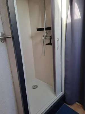 Salle de bains dans l'établissement Location à Rieux, proche de Redon, parking, wifi