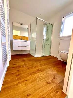 Salle de bains dans l'établissement Charmant studio Pornicais