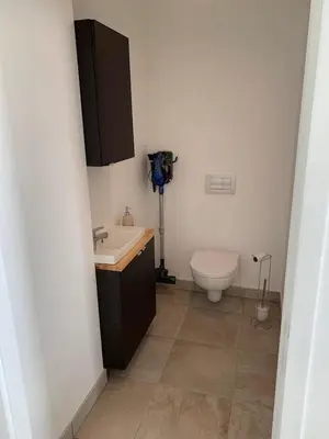 Salle de bains dans l'établissement Appartement T2 de standing face mer Pornic