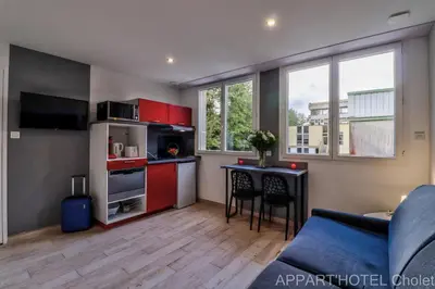 Cuisine ou kitchenette dans l'établissement Appart hotel Cholet Carteron