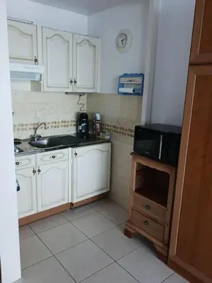 Cuisine ou kitchenette dans l'établissement saint jean de mont, Superbe studio balcon face mer