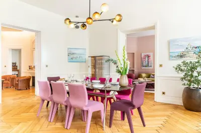 Coin salon dans l'établissement Le Crébillon - Splendide appartement de 204m2