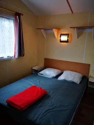 Un ou plusieurs lits dans un hébergement de l'établissement Mobil Home 4 pers proche Puy du Fou et Montaigu (Vendée 85)