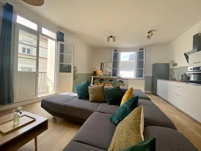 Cuisine ou kitchenette dans l'établissement Élégance & Confort au Cœur de Cholet !