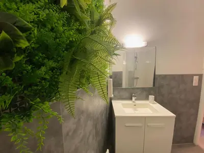 Salle de bains dans l'établissement Le Mexico - hyper centre & parking