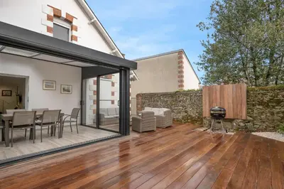 Balcon ou terrasse dans l'établissement À 50m de la plage, jolie maison pour 8