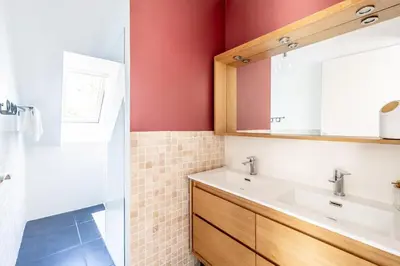 Salle de bains dans l'établissement Le coin des Songes - Maison avec jardin