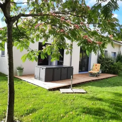 9 pers 160 M² +jardin- 10mn Nantes -30mn mer