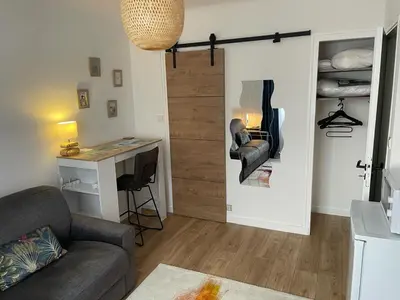 Un ou plusieurs lits dans un hébergement de l'établissement Chambre Privée chez L' Habitant