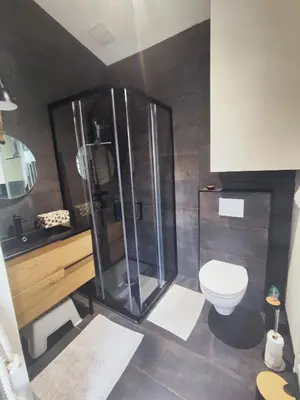 Salle de bains dans l'établissement Bienvenue