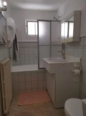 Salle de bains dans l'établissement 15 min du Puy Du Fou, Maison de bourg, 4/5 pers.