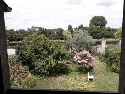 Jardin de l'établissement Les Balcons sur la Loire