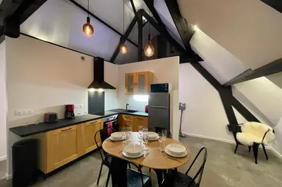 Cuisine ou kitchenette dans l'établissement Loft dans chaumière pour 6 personnes à SaintAndré