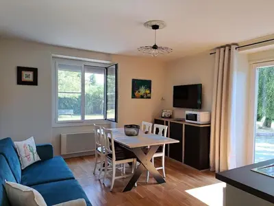 Télévision ou salle de divertissement dans l'établissement Gîte Marguerite - Au coeur de la campagne