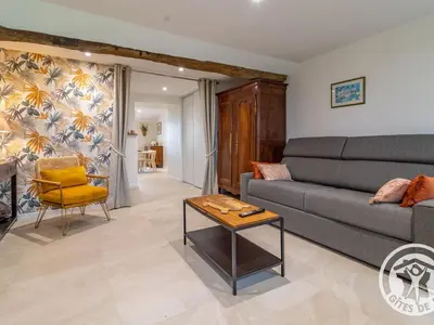 Coin salon dans l'établissement Gîte charmant entre Loire et Layon, terrasse, jardin, parking, proche d'Angers, idéal pour couples - FR-1-622-71