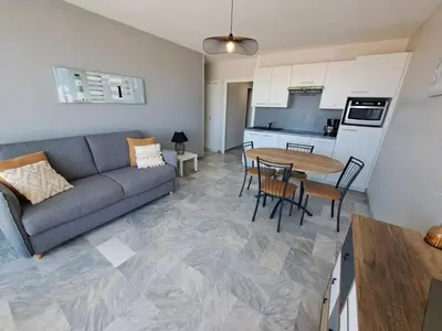 Cuisine ou kitchenette dans l'établissement Studio confortable vue mer, 4 pers, Saint-Jean-de-Monts - FR-1-323-424