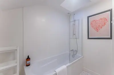 Salle de bains dans l'établissement Haxo - Superbe appt en centre ville pour 7