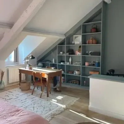 Grande chambre indépendante