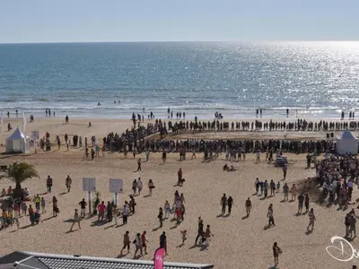 Vue générale sur la mer ou vue sur la mer prise depuis l'appartement