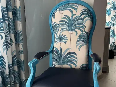 Coin salon dans l'établissement Maison proche plage avec jardin, prêt vélos, internet et espace lingerie - FR-1-426-545