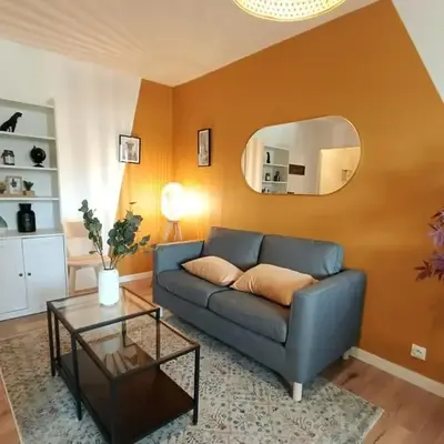 Le Yellow Corner - Place Ney