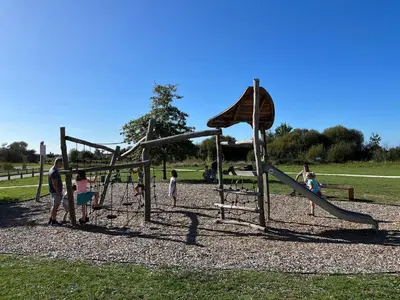 Aire de jeux pour enfants de l'établissement Maison de Famille - Lac de Grand-Lieu, Passay