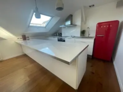 Cuisine ou kitchenette dans l'établissement Grand loft 110m Cœur historique Angers et parking privé Rare